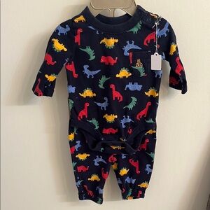 Gap 2-piece dinosaur outfit